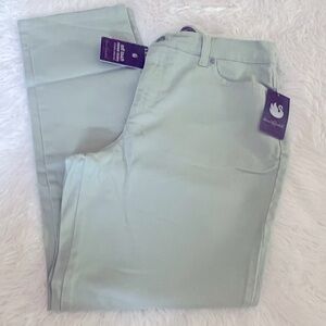 NWT Gloria Vanderbilt Women 10 Short Amanda Slimming Jeans Fern/Sage Green